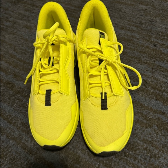 Puma Neon Yellow Sneakers - Picture 2 of 4